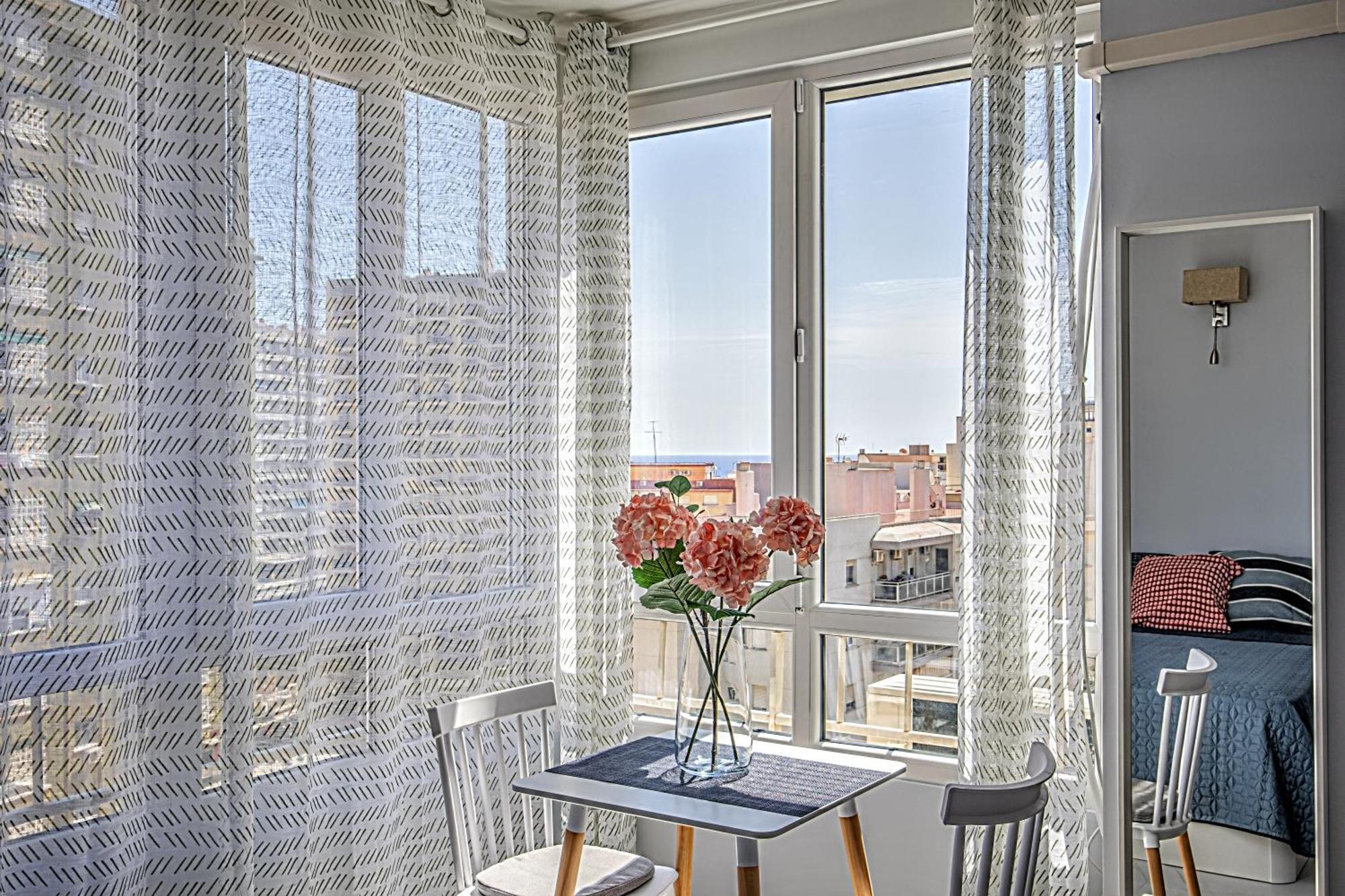 Elegant Studio With Pool And Seaview Торремолинос Экстерьер фото